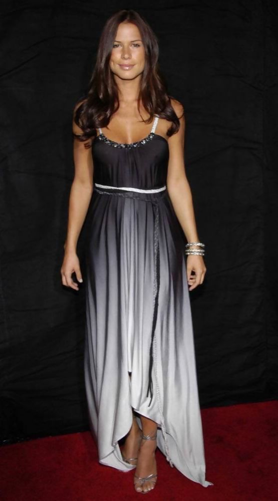 nakedgirls.exposed Rhona Mitra